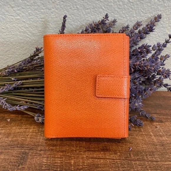 🚀SOLD 🧨Salvador Bachiller Spain
Snap closure bifold wallet w/ pen - Picture 1 of 8